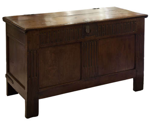 17thc Oak coffer with planked top