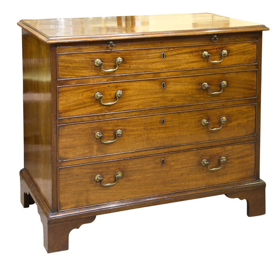 Geo III mahogany chest of drawers