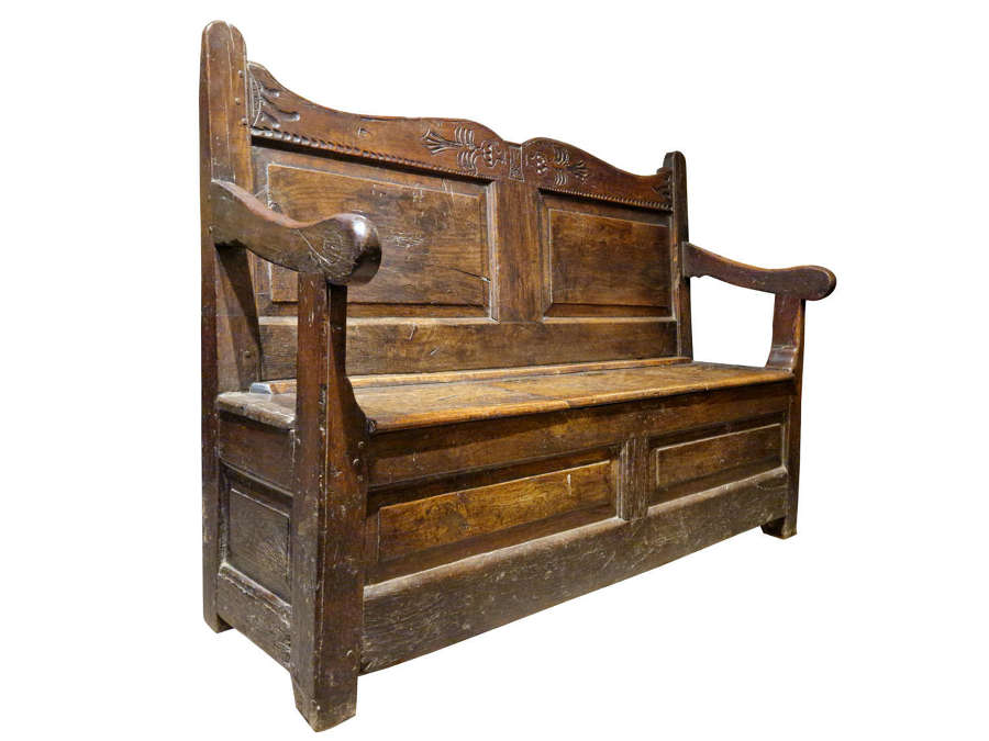 18th Century Oak Box-Seated Settle &ndash; French, Circa 1780