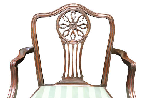 19th century mahogany Hepplewhite style carver/desk chair