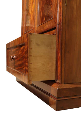 19thC Gentlemans Wardrobe