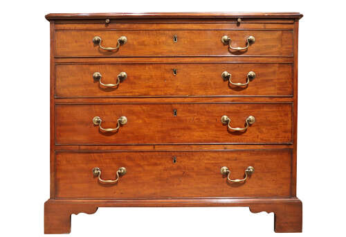 Georgian Chest of Drawers
