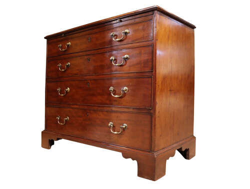 Georgian Chest of Drawers