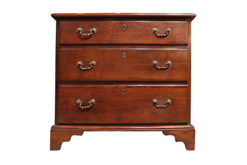 Small Mid 19th Century Mahogany Chest of Drawers, circa 1850