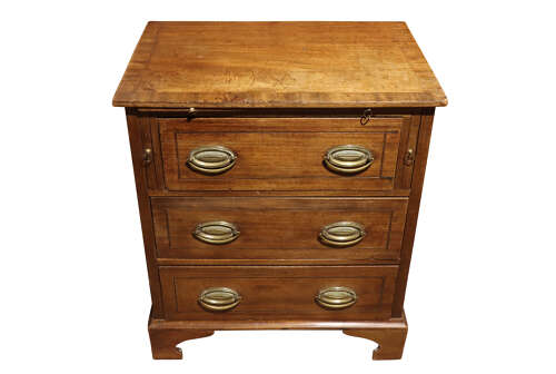 19th Century Mahogany Chest of Drawers with Brushing Slide, c.1840