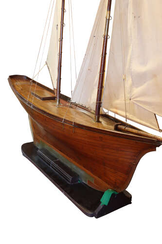 Late 19th-Century Scratch-Built Ketch-Rigged Pond Yacht with Carvel Hull, c.1890