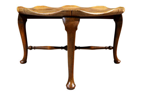 Edwardian Elm Scalloped Coffee Table, circa 1900