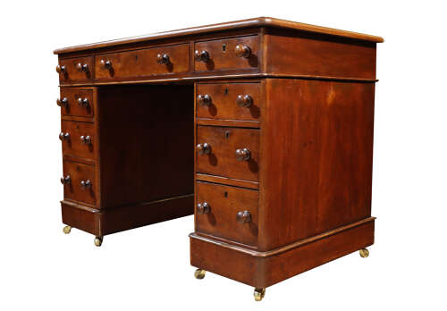 Victorian Mahogany Kneehole Pedestal Desk, circa 1880