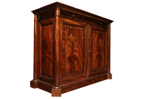 A good quality William IV flame mahogany chiffonier, circa 1820.