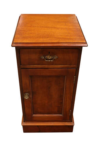 Pair of Early 20th Century Mahogany Bedside Cupboards with Drawer