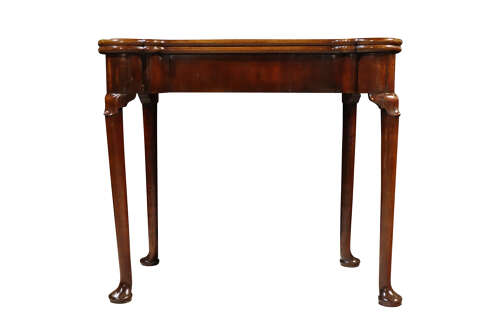 Elegant George II Mahogany Card Table with Dished Gaming Wells, Circa 1780