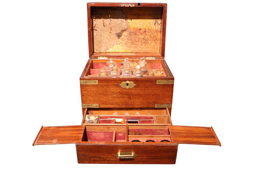 Early 19th Century Mahogany Apothecary Travelling Case with Bottles & Drawer, Circa 1820