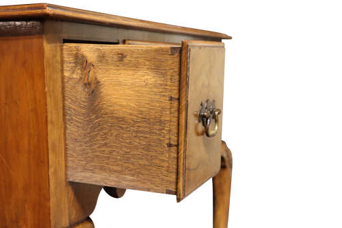 Queen Anne Style Walnut Lowboy / Dressing Table, Early 20th Century