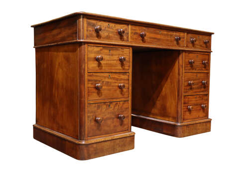 Fine Victorian Maple & Co Pedestal Desk
