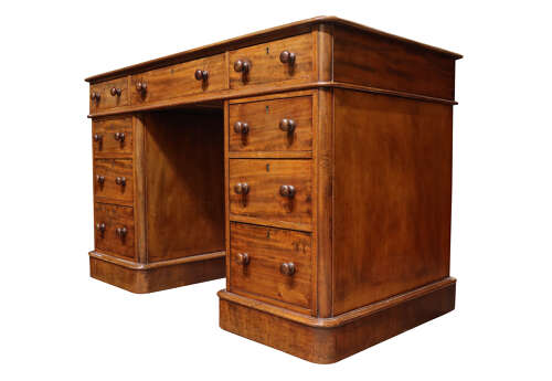 Fine Victorian Maple & Co Pedestal Desk