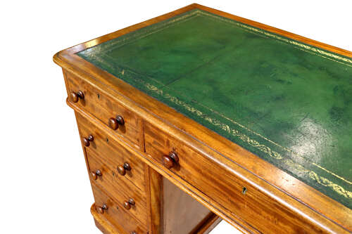 Fine Victorian Maple & Co Pedestal Desk