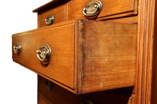 A Quality Edwardian Mahogany Chest of Drawers
