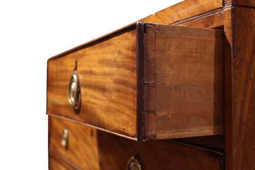 Fine Regency Mahogany Chest of Drawers, c.1820