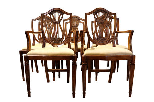 Set of Eight Hepplewhite Style Mahogany Lyre Back Dining Chairs, circa 1930