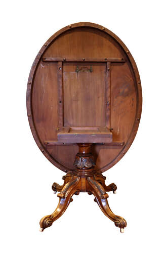Fine Victorian Burr Walnut Oval Loo Table, c.1870