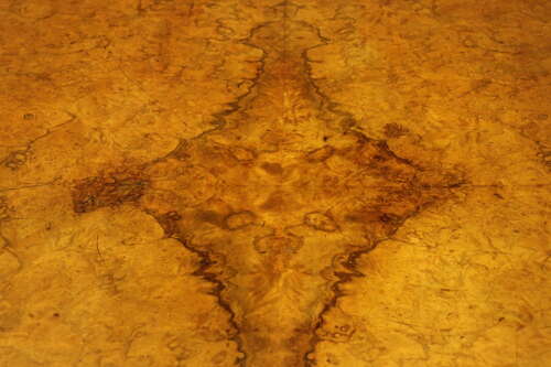 Fine Victorian Burr Walnut Oval Loo Table, c.1870