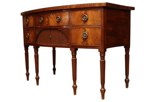 Elegant Regency Mahogany Bow Fronted Sideboard, circa 1810