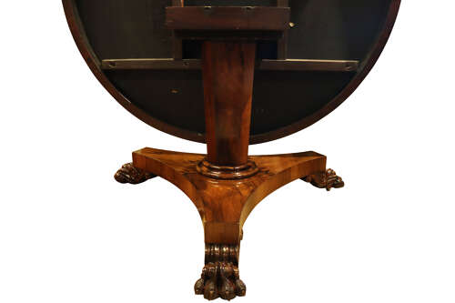 Superb William IV Rosewood Circular Breakfast Table with Triform Base, Circa 1830