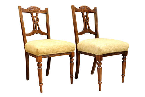 Pair of Victorian Walnut Diamond Jubilee Commemorative Side Chairs, 1897